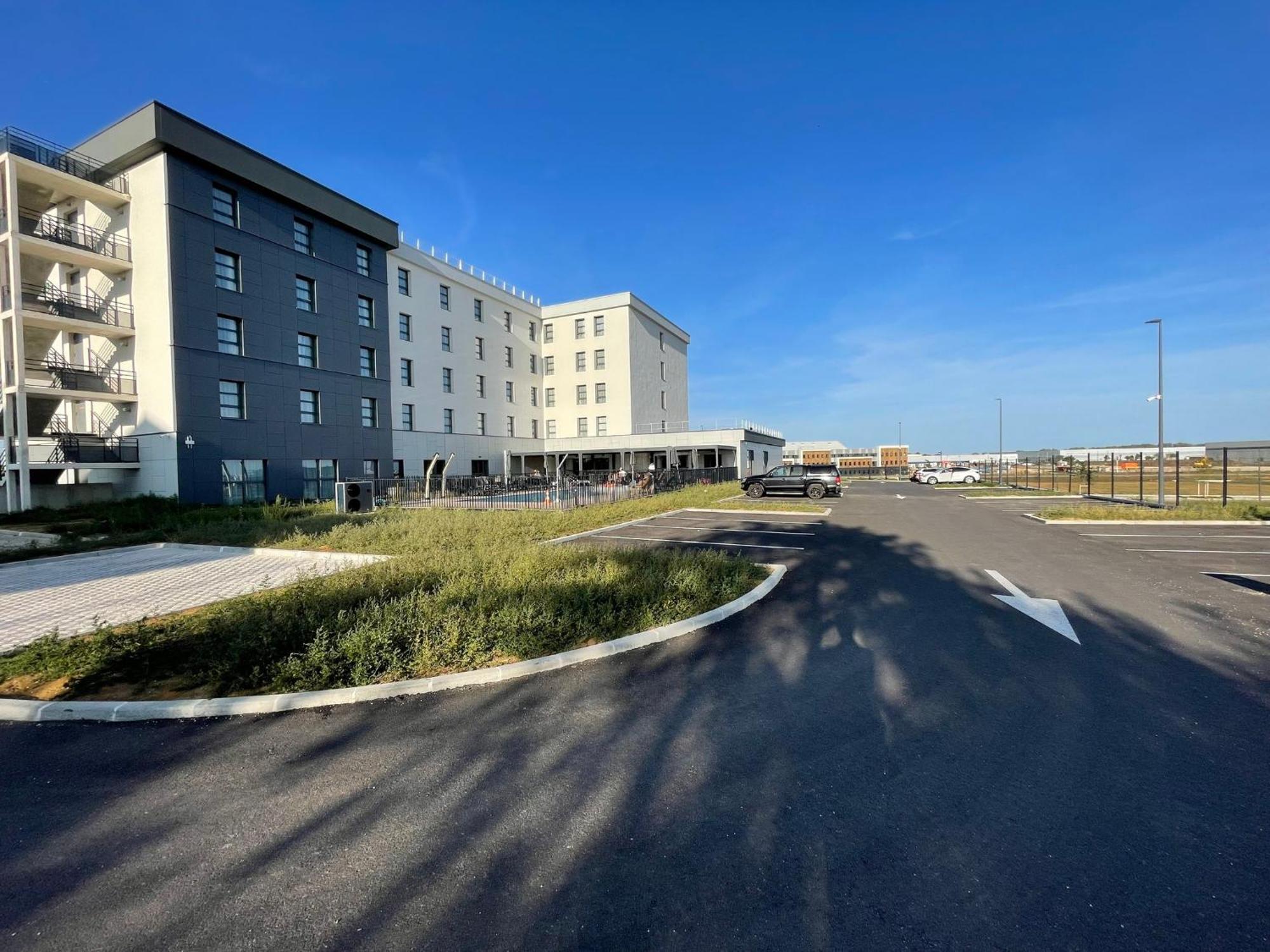 Holiday Inn Dijon Sud - Longvic By Ihg Exterior photo