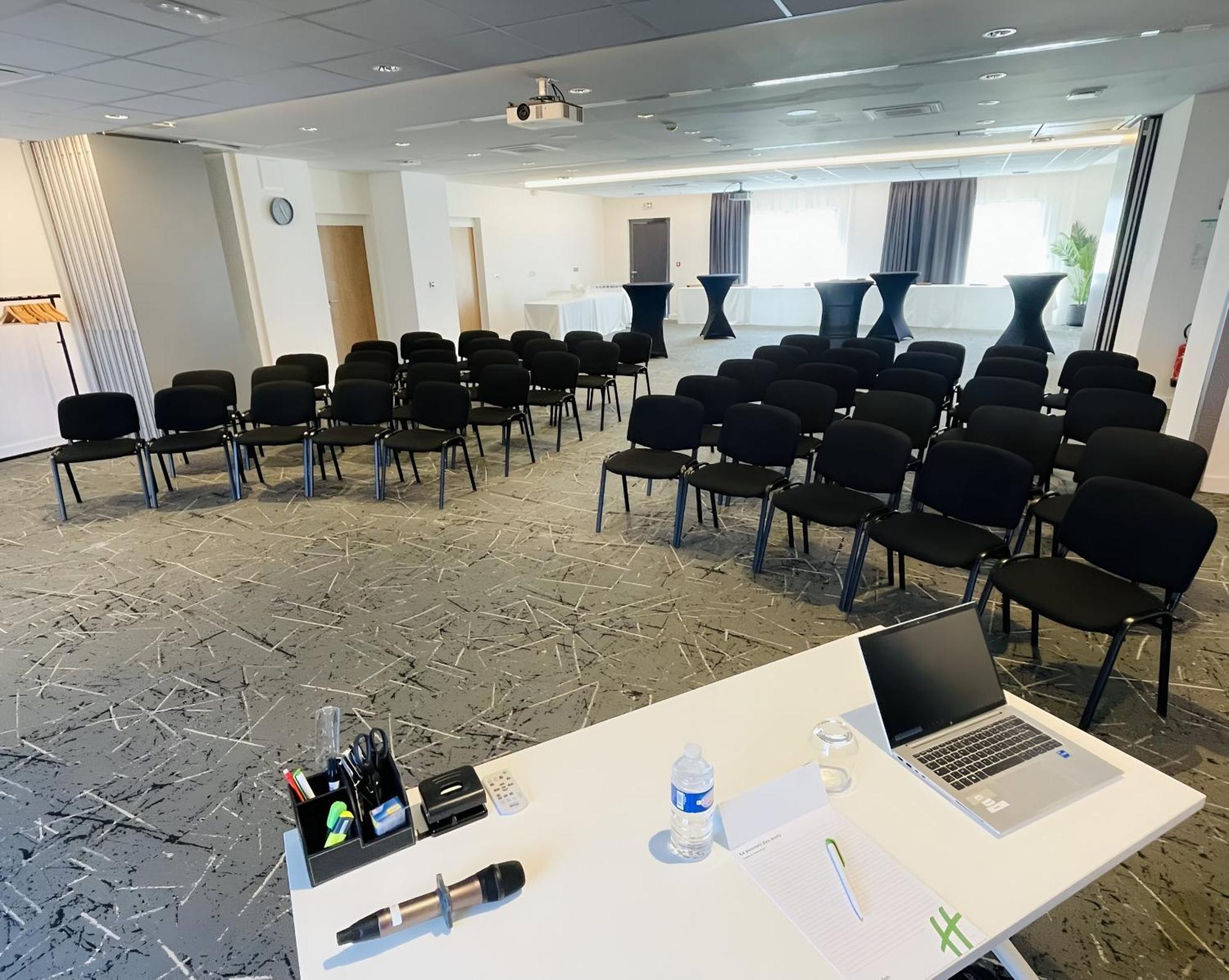 Holiday Inn Dijon Sud - Longvic By Ihg Exterior photo
